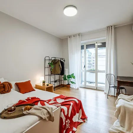 The Players Lounge - Station Area * Milán